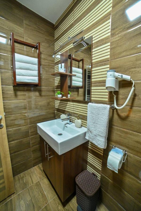 Studio Apartmani Emili Apartman Br 2 Bijeljina Exteriör bild
